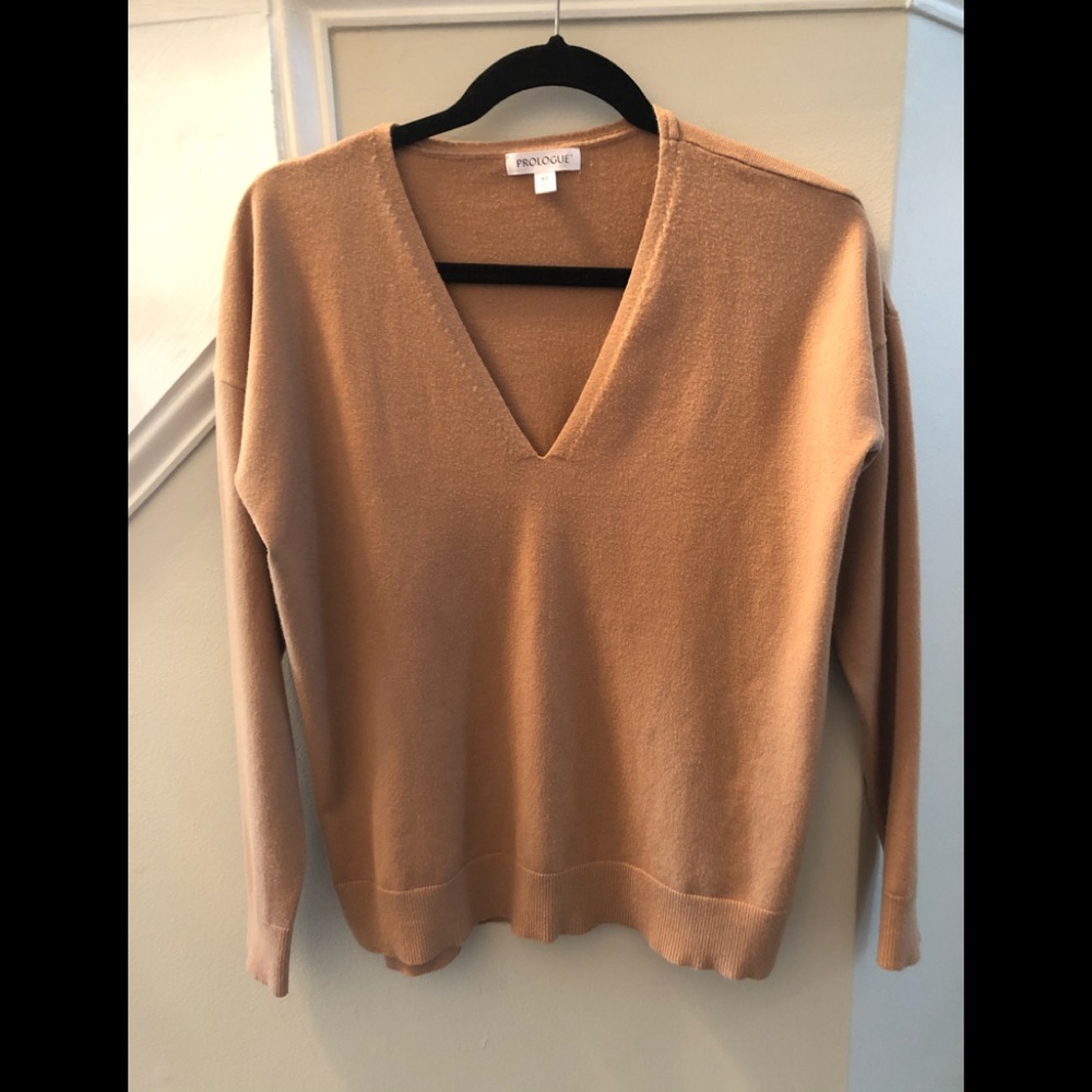 Prologue V neck top/sweater